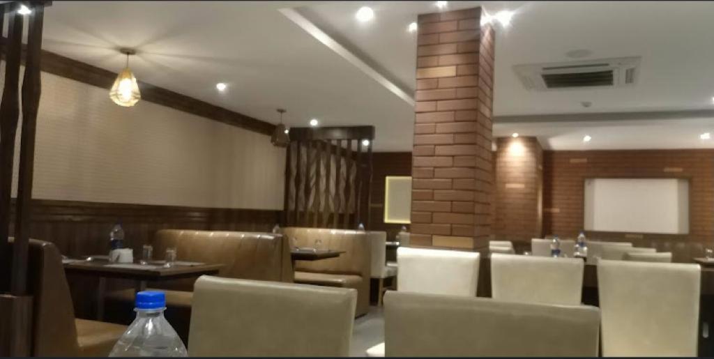 钦奈 Ample Yard酒店 外观 照片